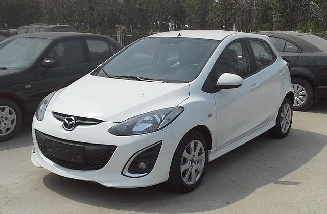 Review : Mazda 2 DE ( 2007 – 2014 )