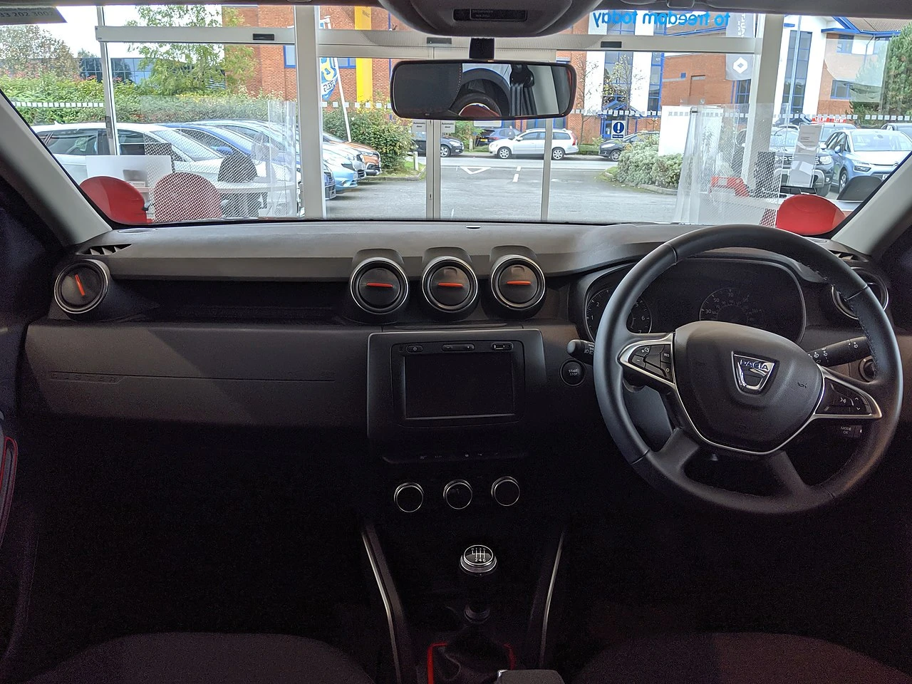 Dacia Duster HM interior autodrivel