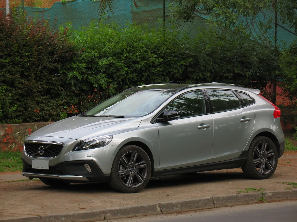 Volvo V40 side autodrivel