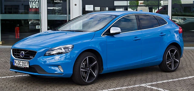 Review : Volvo V40 ( 2012 – 2019 )