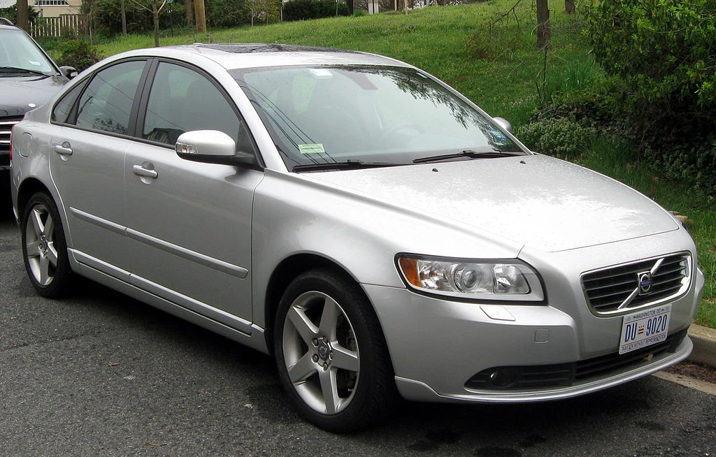 Review : Volvo S40 II ( 2004 – 2012 )