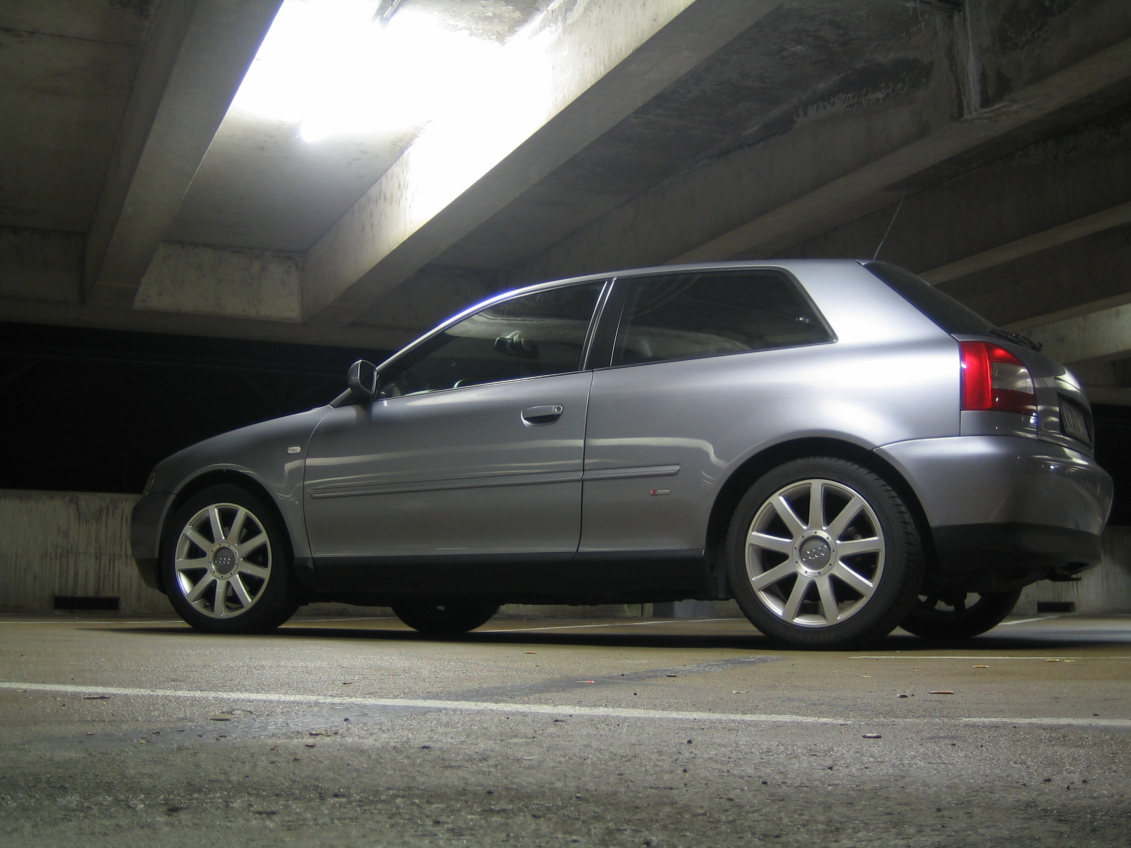 Audi A3 8L rear side almostcarreviews