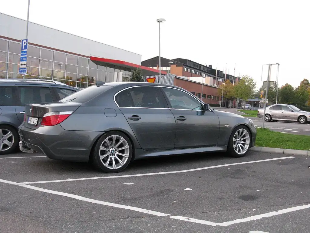 BMW 5 Series E60 rear side almostcarreviews