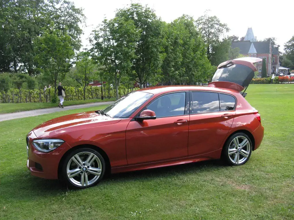 BMW 1 Series F20 side autodrivel