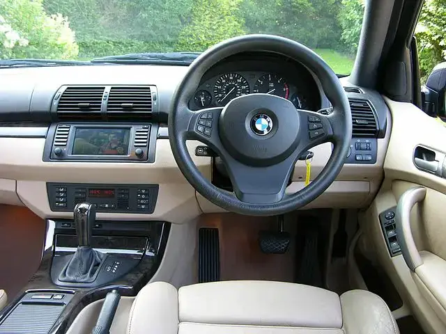 BMW X5 E53 interior almostcarreviews