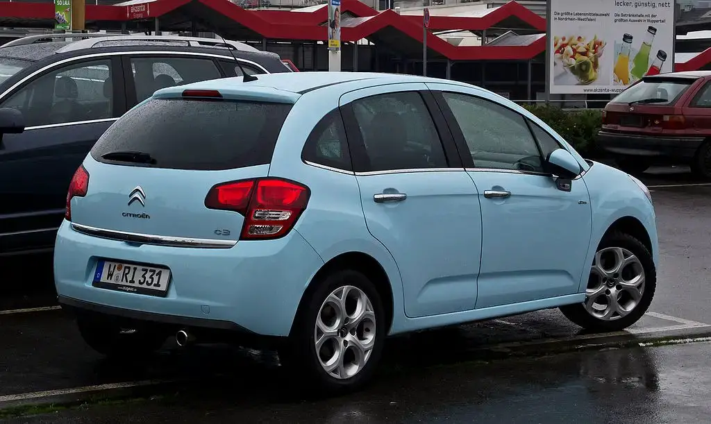 Citroen C3 SC rear almostcarreviews