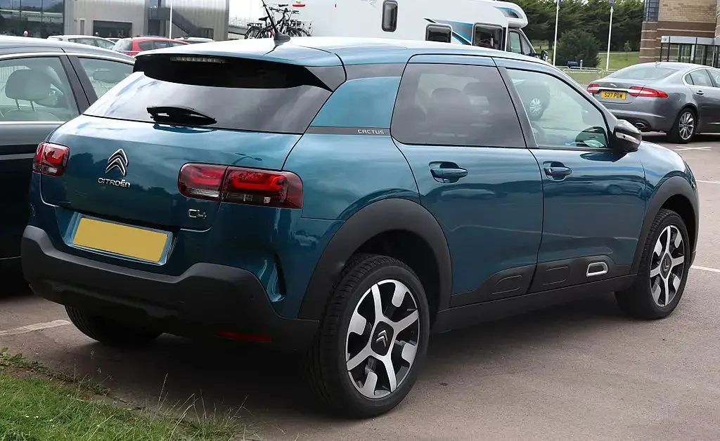 Citroen C4 Cactus rear almostcarreviews