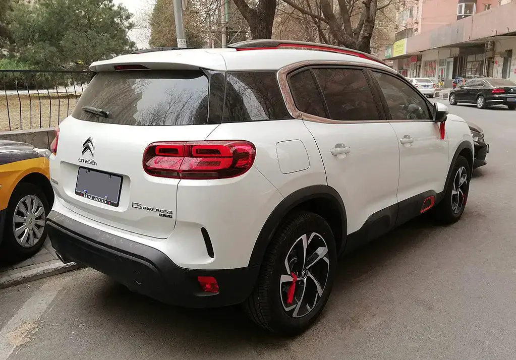 Citroen C5 AirCross rear side almostcarreviews