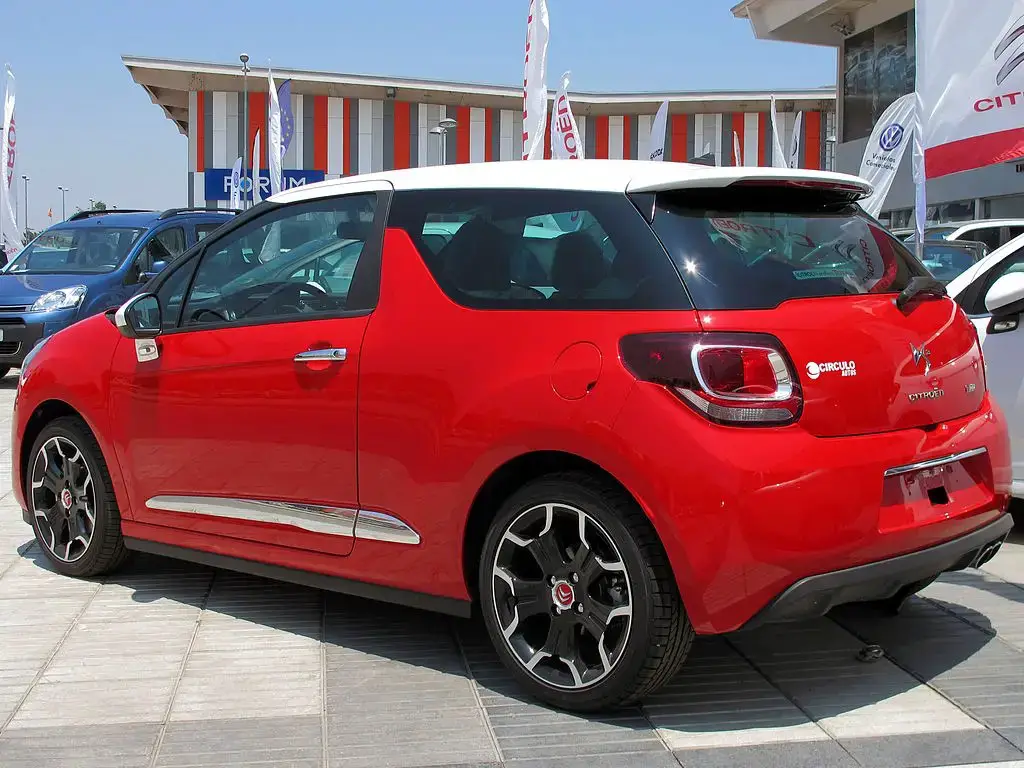 Citroen DS3 rear almostcarreviews