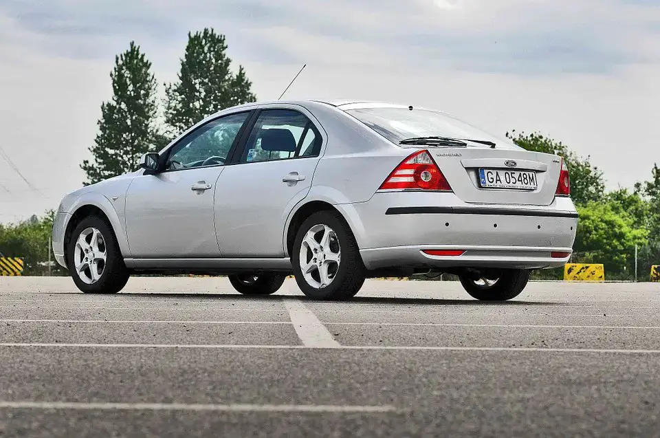 Ford Mondeo III rear autodrivel