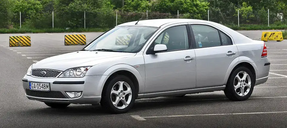 Ford Mondeo III saloon autodrivel