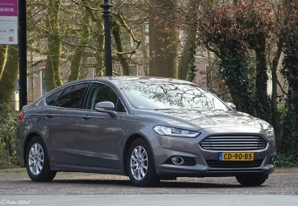 Ford Mondeo V autodrivel