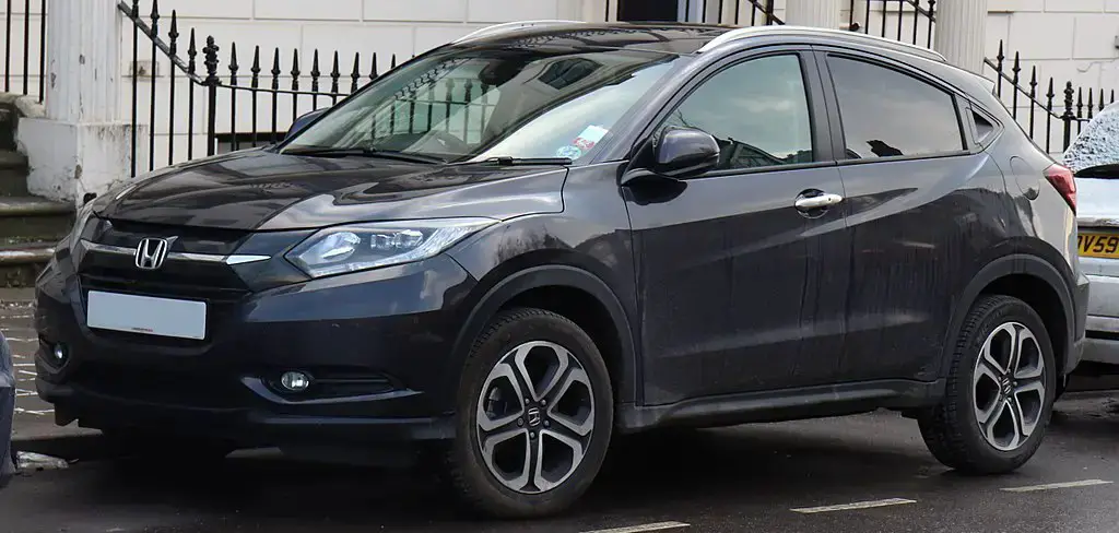 Honda HR-V RU side almostcarreviews