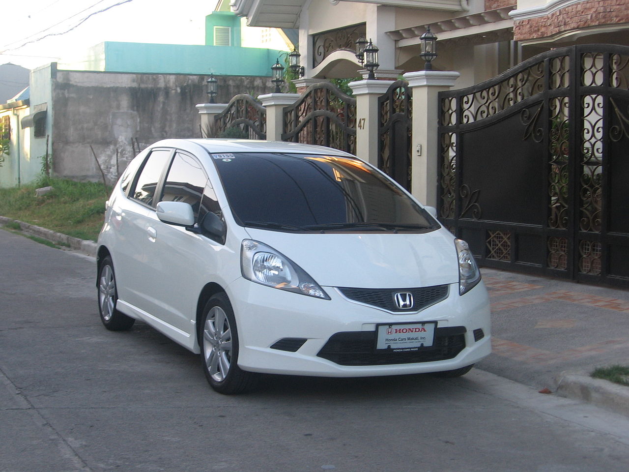 Honda Jazz GE front almostcarreviews