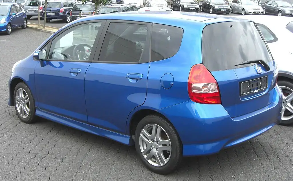 Honda Jazz GE rear almostcarreviews