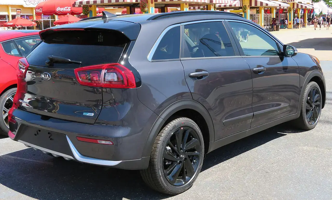 Kia Niro DE rear autodrivel