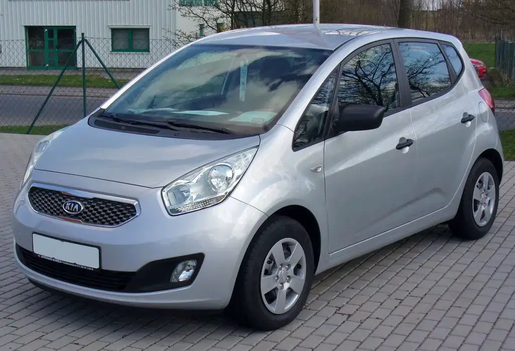 Kia Venga side almostcarreviews