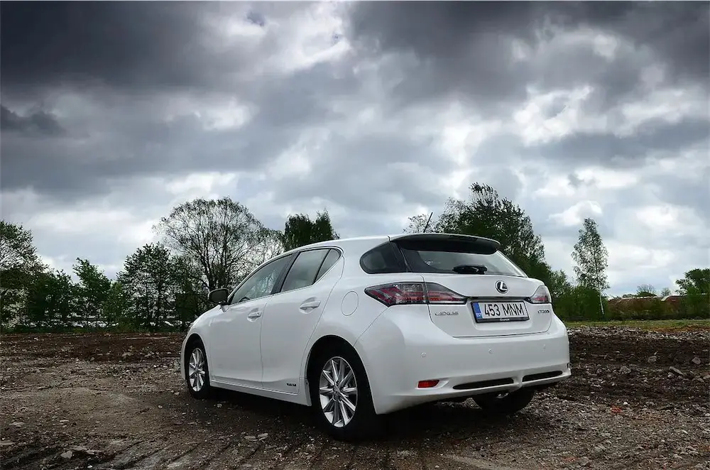 Lexus CT 200h rear 2 almostcarreviews