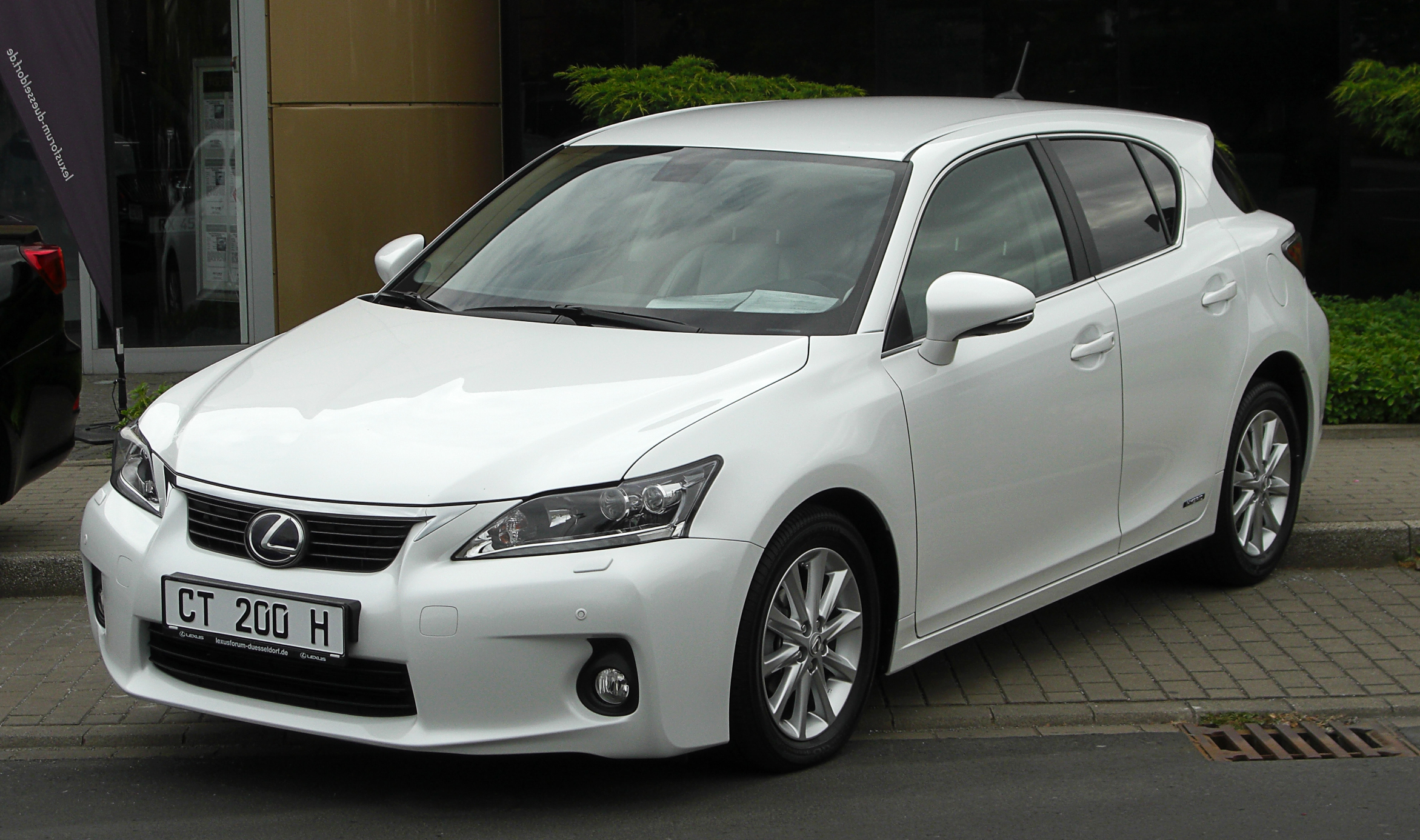 Lexus CT 200h side almostcarreviews