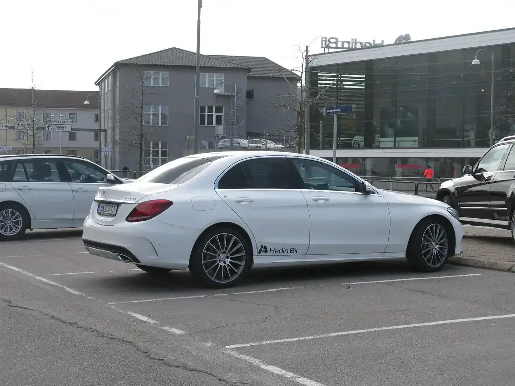 Mercedes C Class W205 rear side almostcarreviews