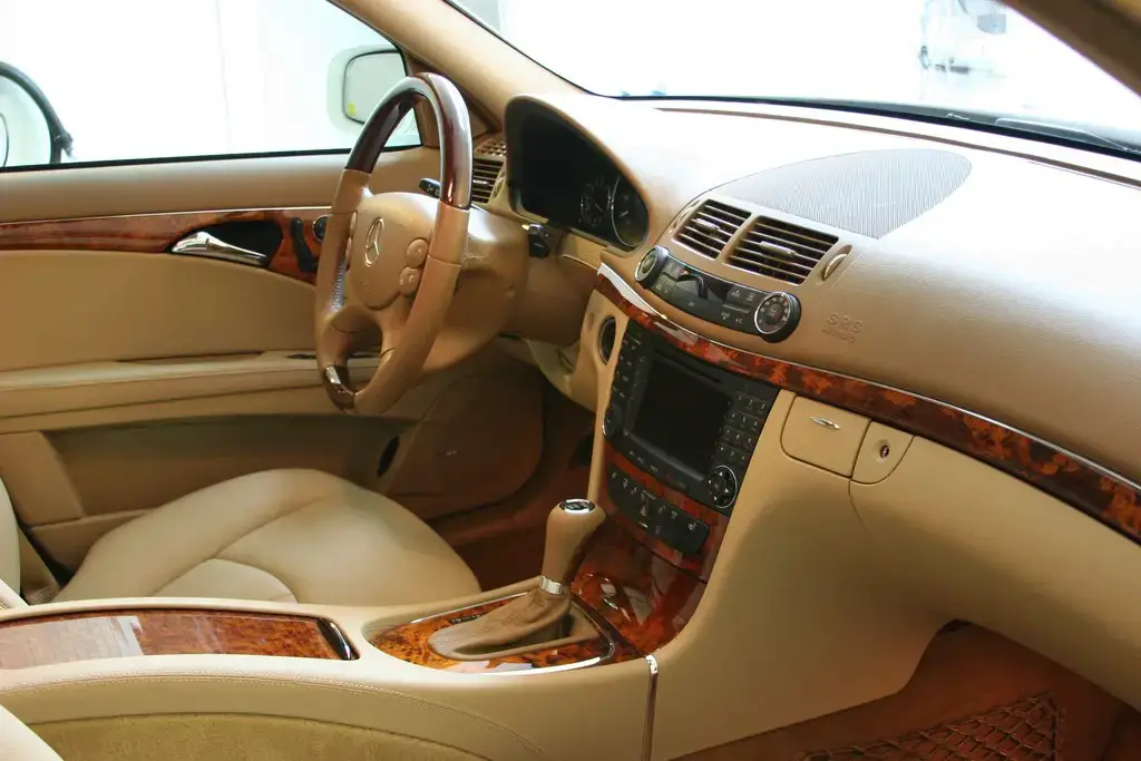 Mercedes E Class W211 interior autodrivel