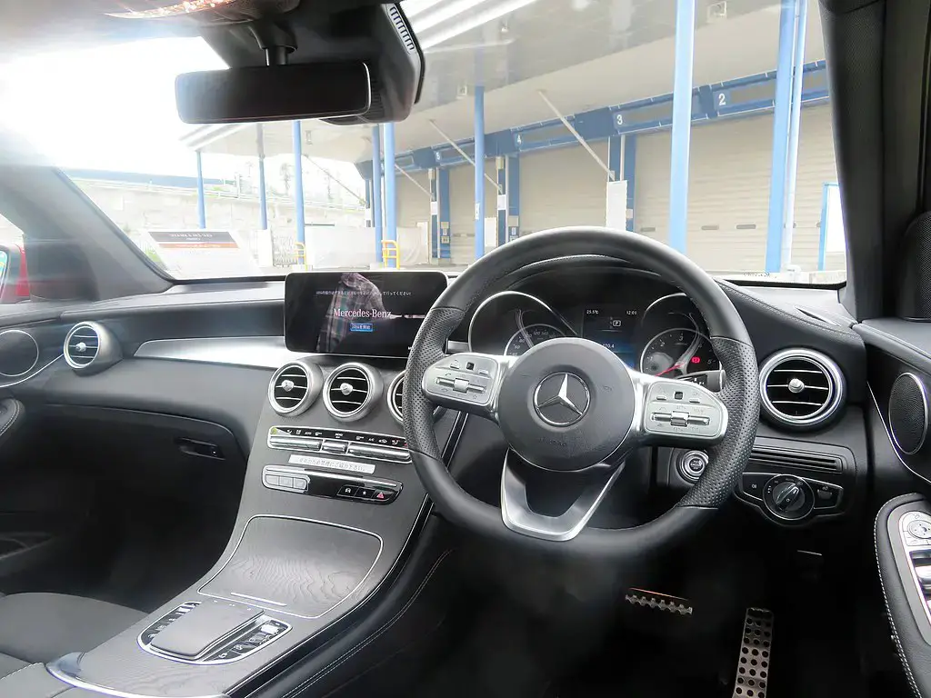 Mercedes GLC X253 interior autodrivel