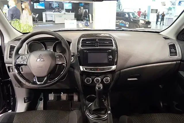 Mitsubishi ASX GA interior almostcareviews