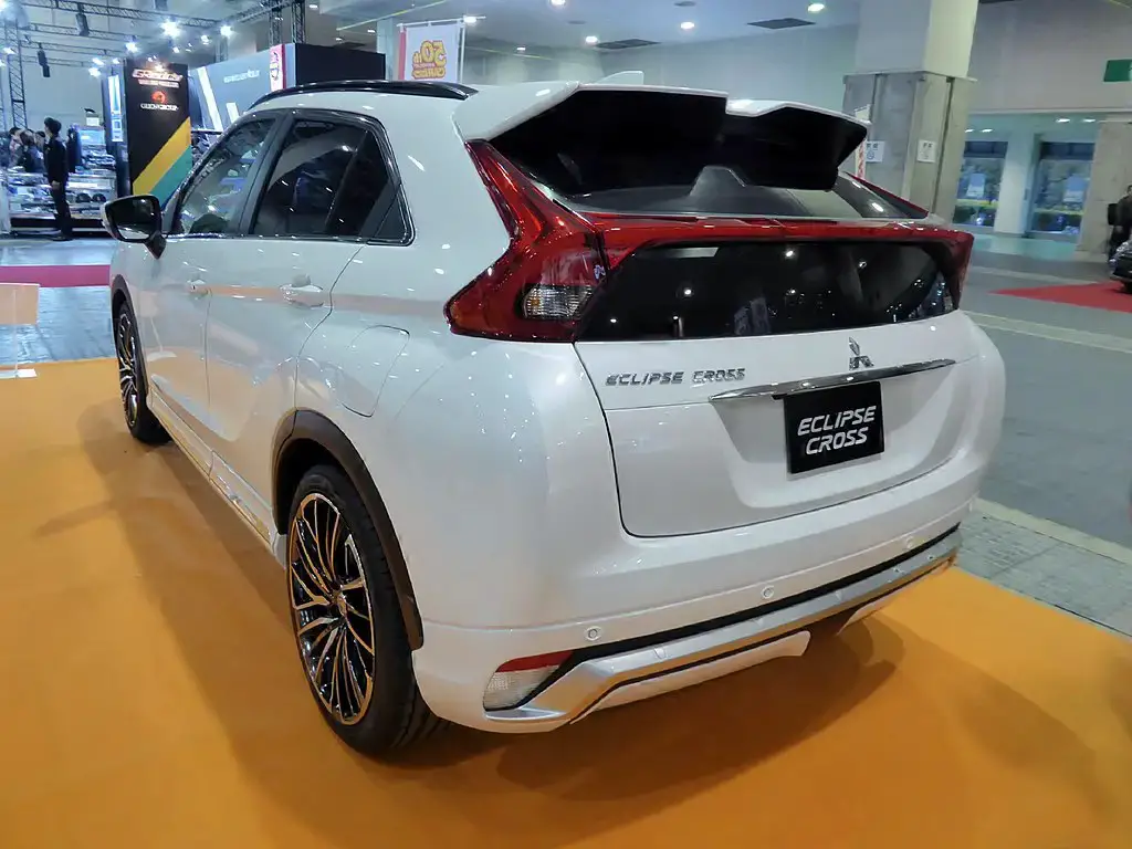 Mitsubishi Eclipse Cross rear almostcarreviews