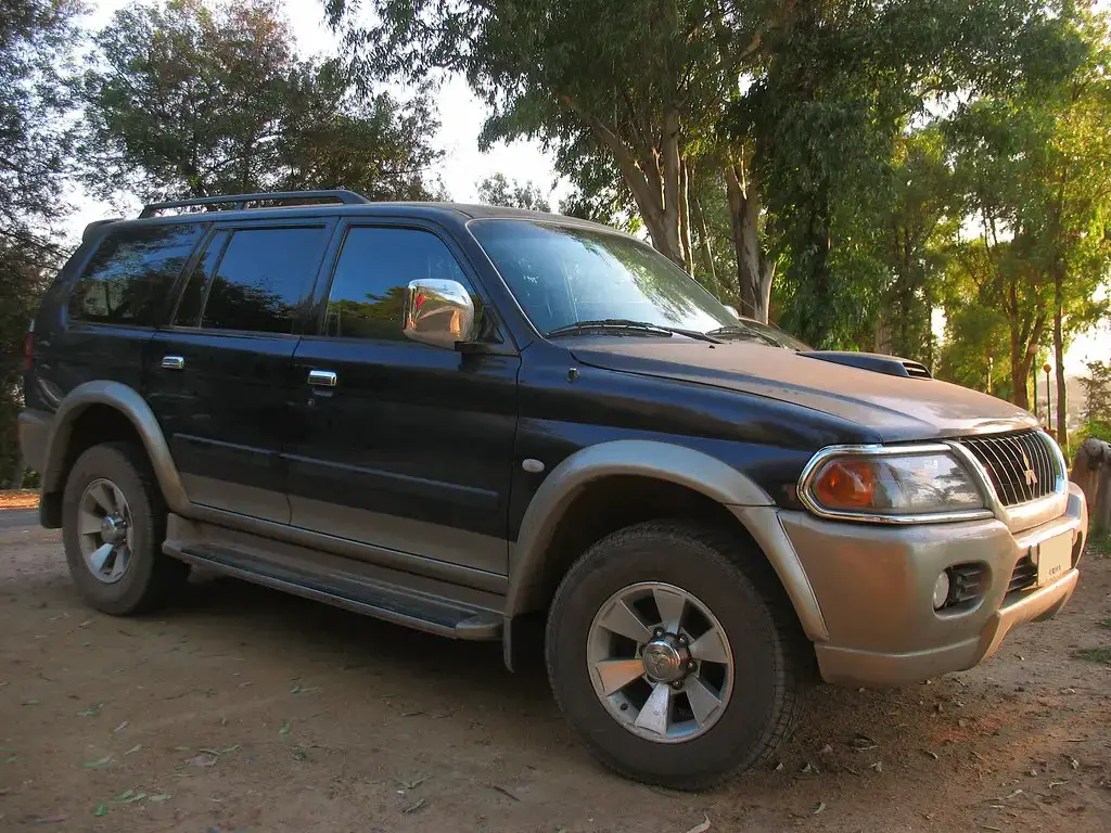 Mitsubishi Pajero Sport K80 front almostcarreviews