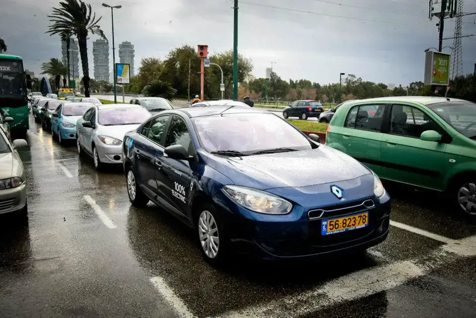 Review: Renault Fluence ( 2009 &#8211; 2016 )