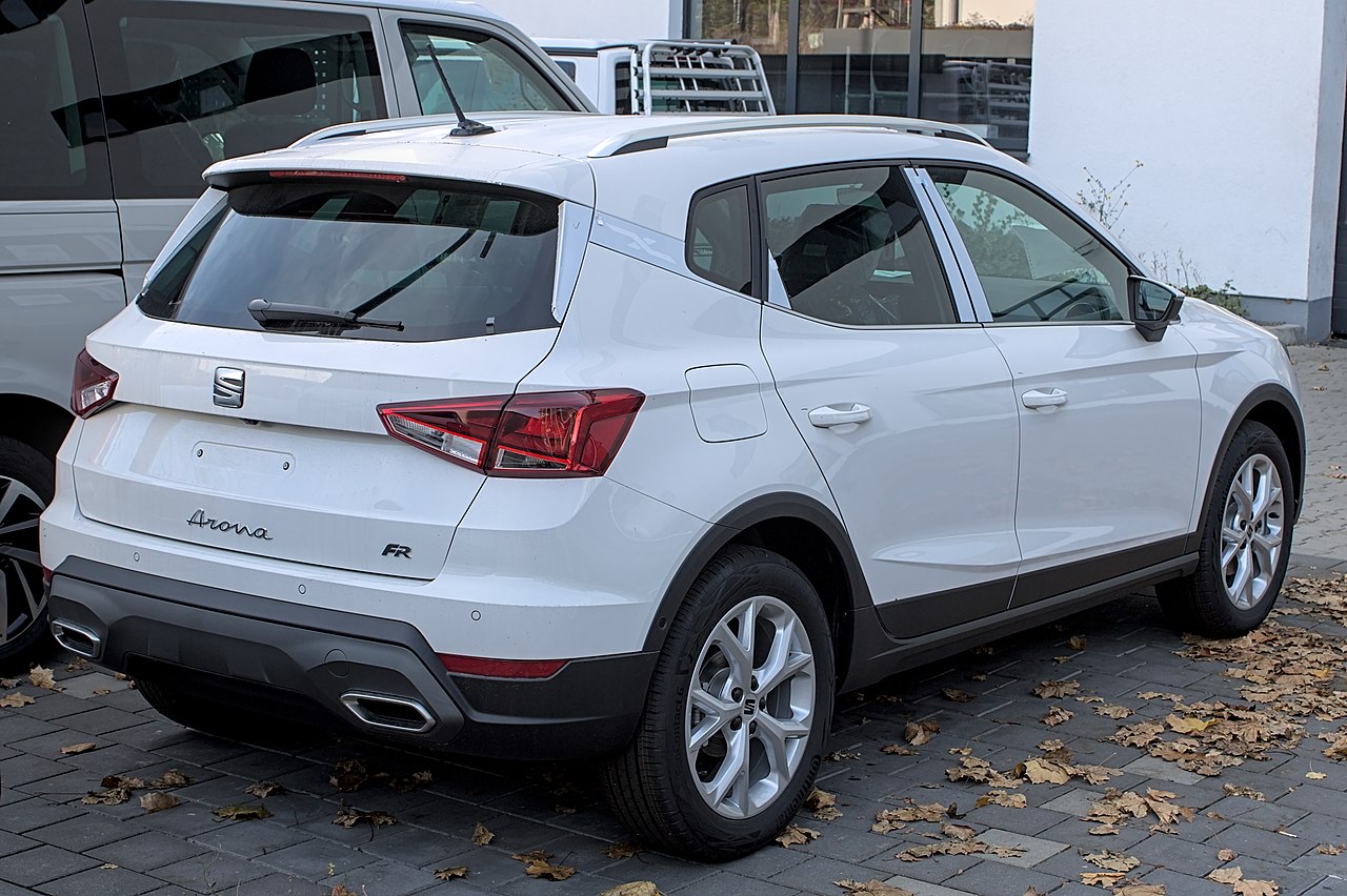 Seat Arona KJ7 rear side almostcarreviews