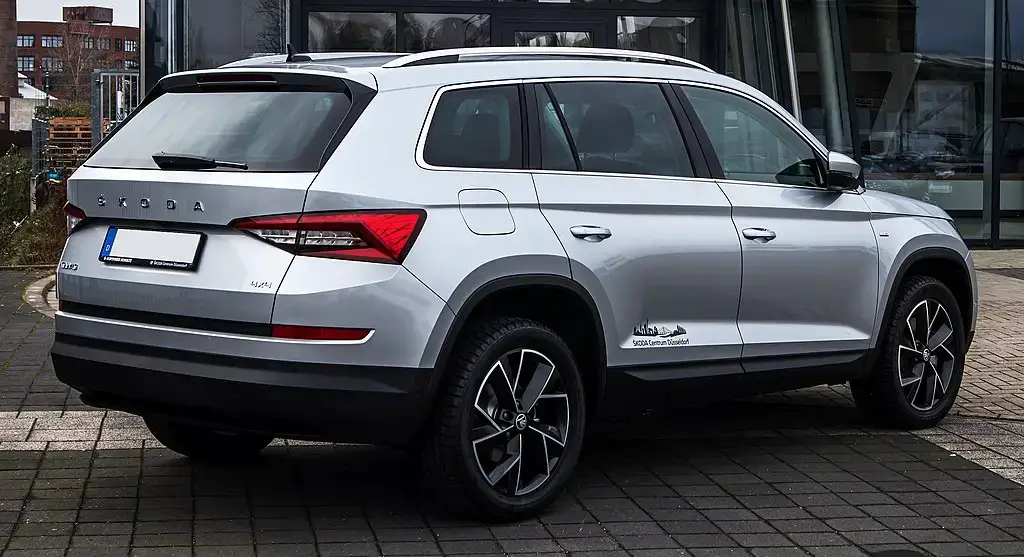 Skoda Kodiaq NS7 rear almostcarreviews