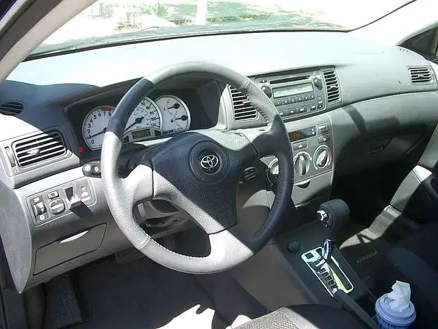 Toyota Corolla E120 interior almostcarreviews