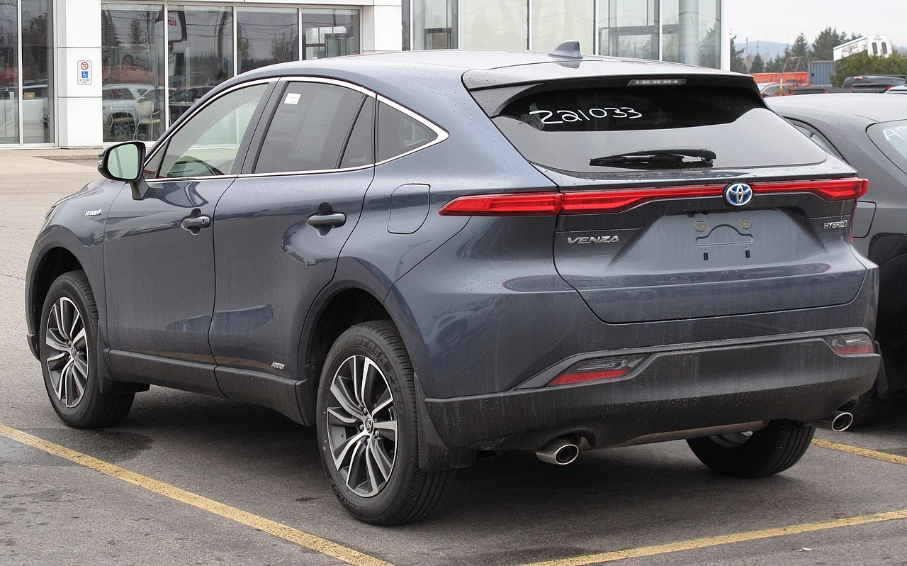 Toyota Venza XU80 rear almostcarreviews